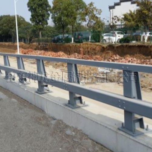 河道防撞護(hù)欄
