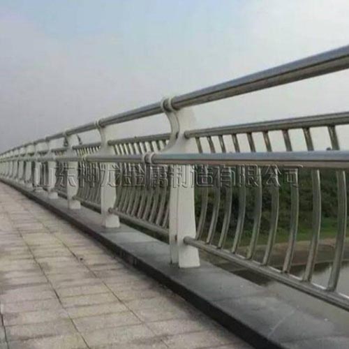 不銹鋼橋梁護(hù)欄