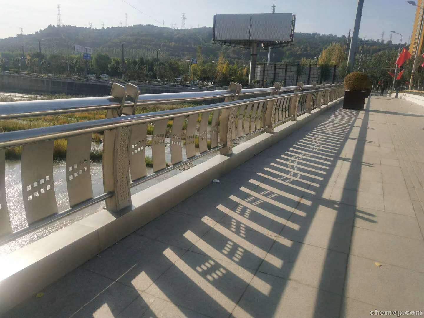 不銹鋼護(hù)欄，不銹鋼欄桿